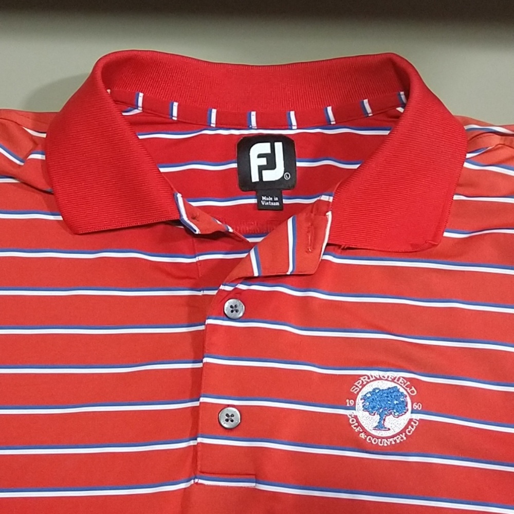 Footjoy size L short sleeve spandex and polyester
